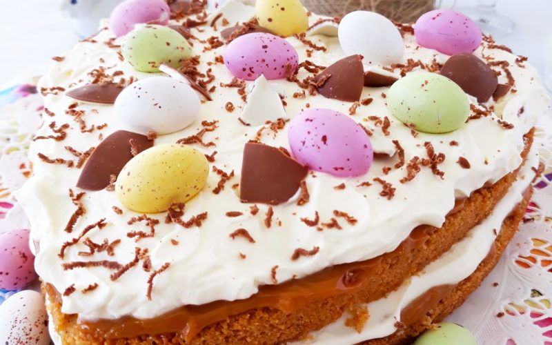 Suklaa-kinuskikakku-pellavarouhe-pellavansiemenrouhe-pellavansiemen-kakku-resepti